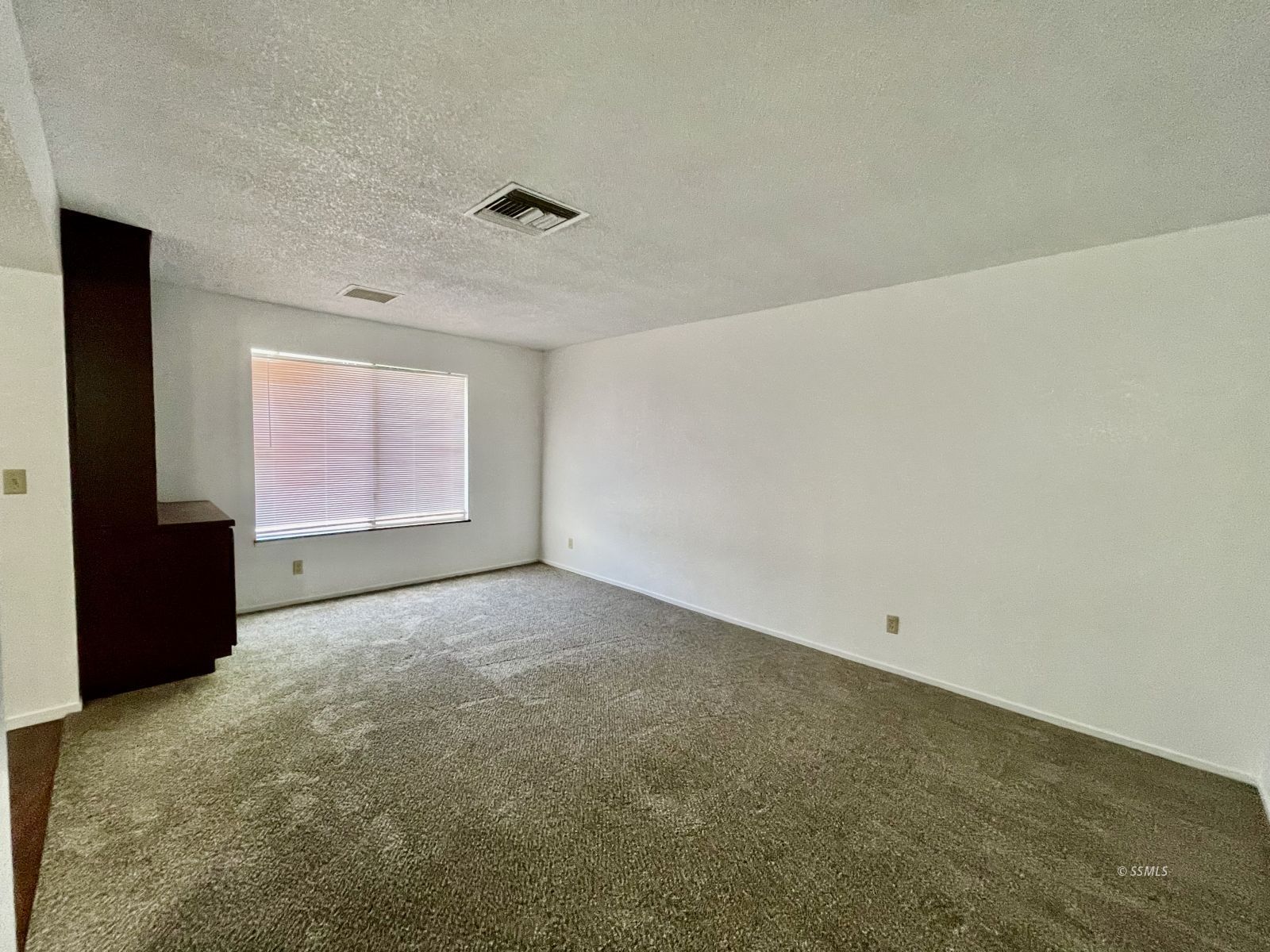 605 South Silver Ridge Street Ridgecrest, CA 93555 - Photo 4 of 26 Gallery Image 4