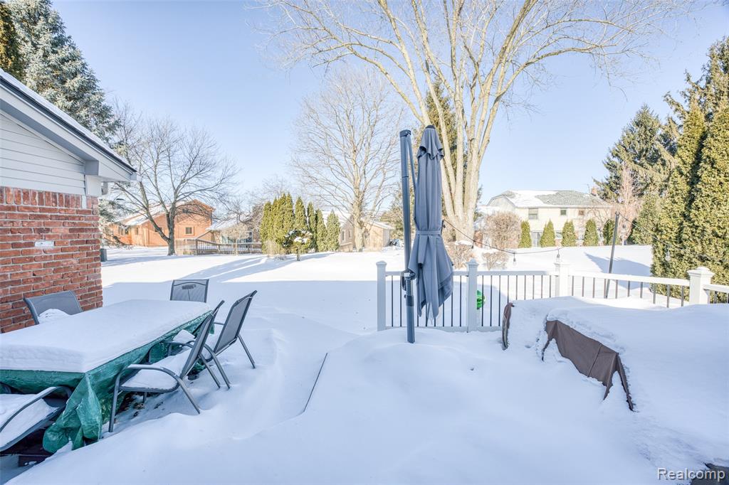 42134 Waterfall Road Northville, MI 48168 - Photo 43 of 47 Gallery Image 43