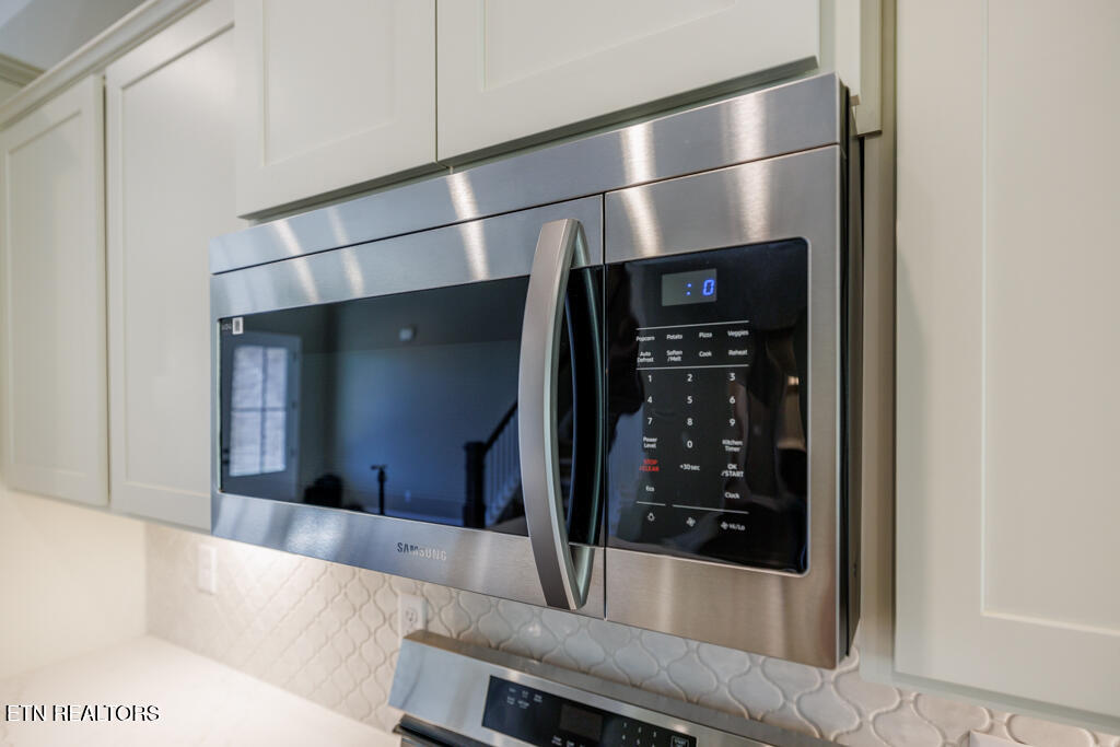 12119 Signal View Road Knoxville, TN 37932 - Photo 9 of 27 hhv356-alder-21