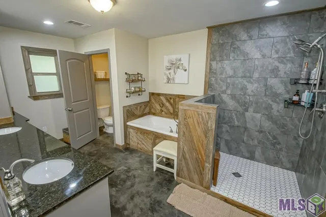 $445,000 | 171 Wendy Bend Lane, Pine Grove, LA 70453