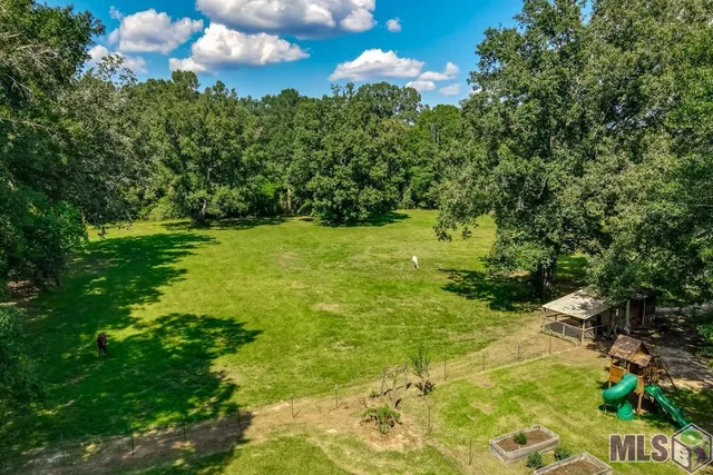 $445,000 | 171 Wendy Bend Lane, Pine Grove, LA 70453