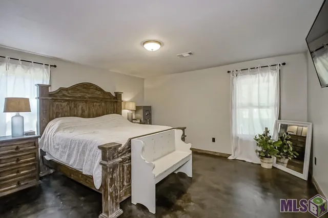 $445,000 | 171 Wendy Bend Lane, Pine Grove, LA 70453