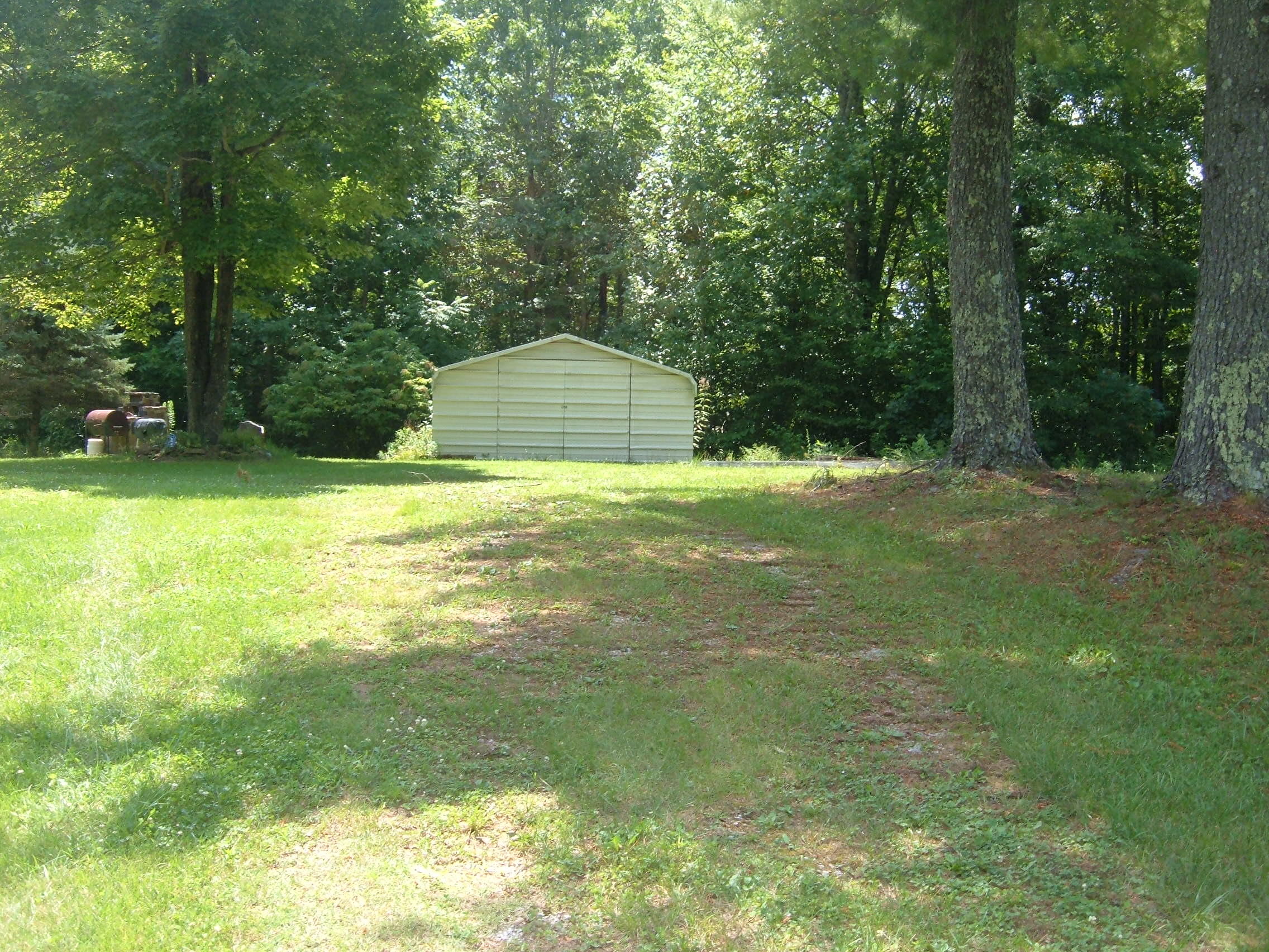 801 New Light Road Winfield, TN 37892 - Photo 4 of 15 801 New Light Cir (4)