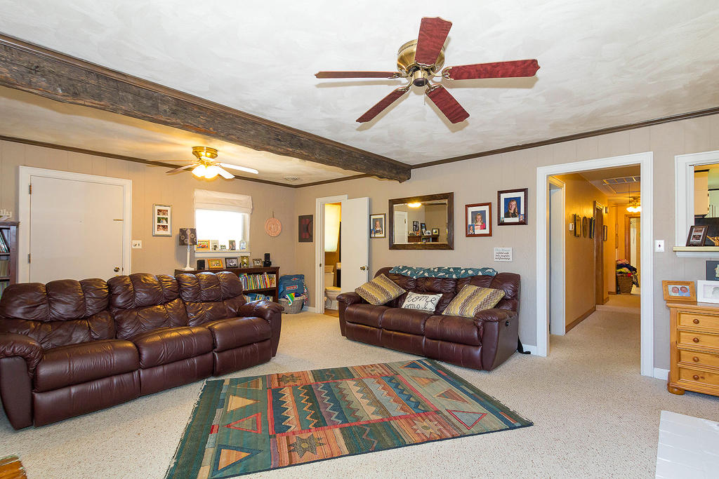 7931 Alpine Road Roanoke, VA 24019 - Photo 5 of 25 Family Room