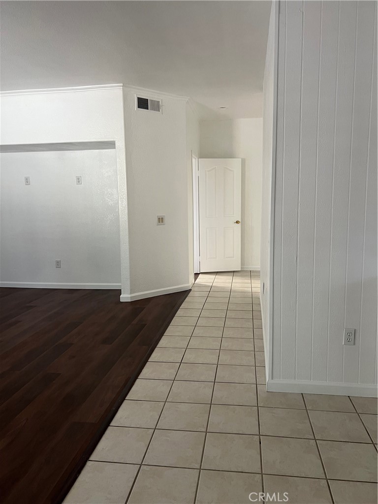 16401 Mountain Mist Street Riverside, CA 92503 - Photo 3 of 9