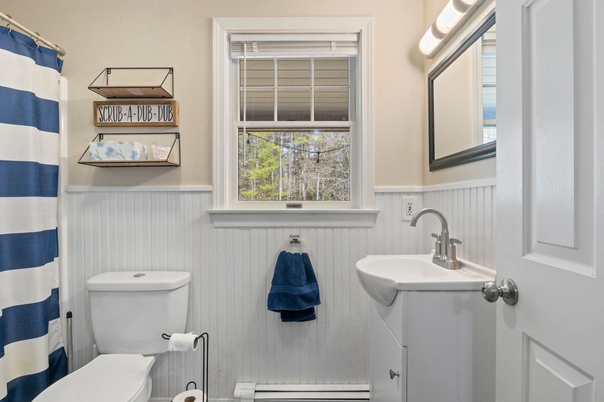 41 Friar Tuck Way Wolfeboro, NH 03894 - Photo 28 of 56