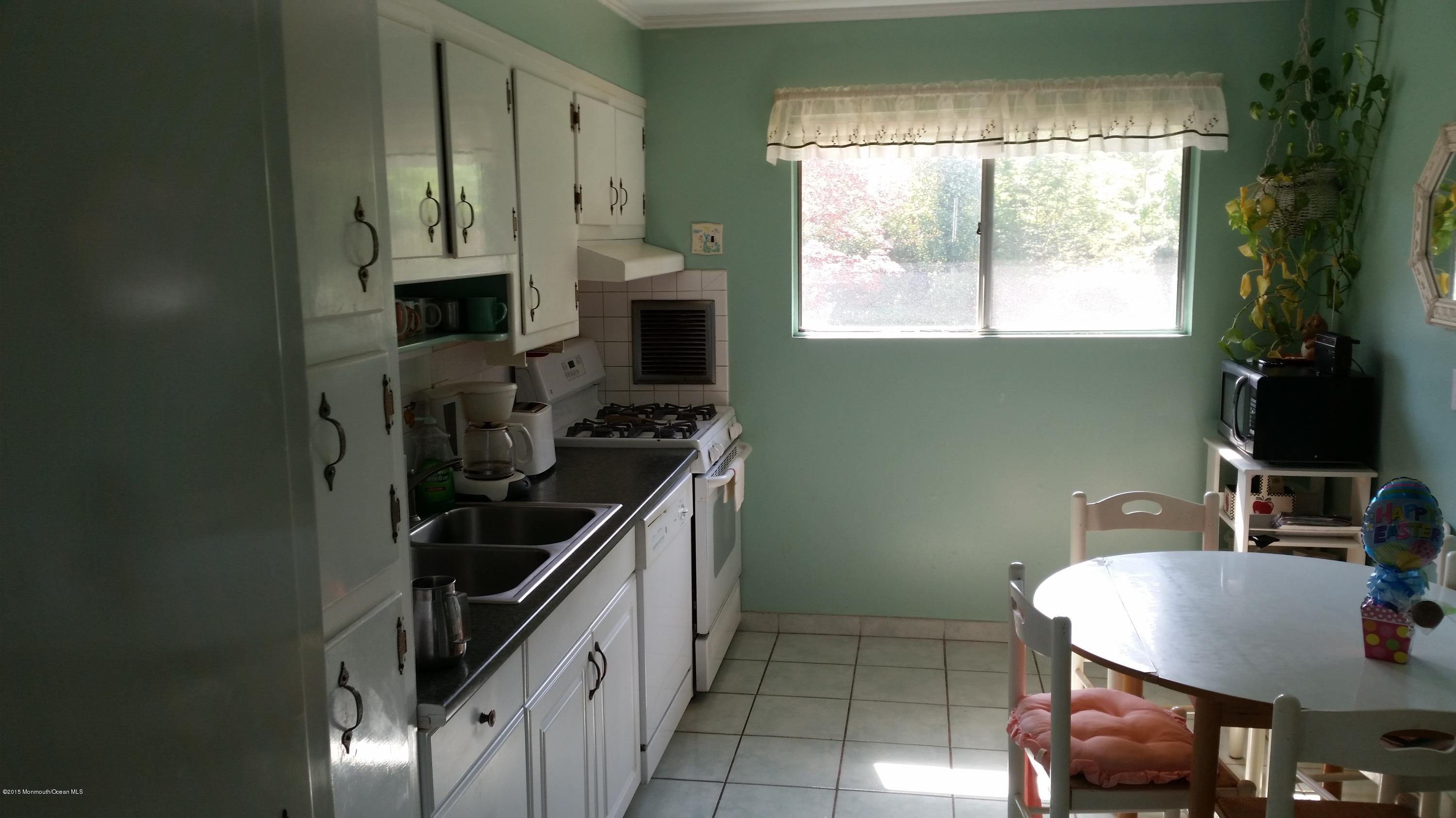 480 Rickey Lane Long Branch, NJ 07740 - Photo 3 of 11 k