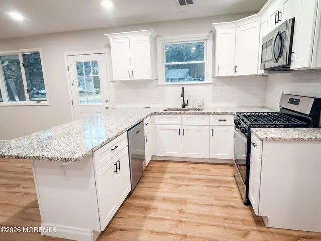 $2,800 | 827 Rodgers Street, Lanoka Harbor, NJ 08734