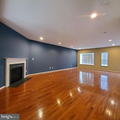 528 Van Dyke Circle Newark, DE 19702 - Photo 3 of 17 a view of an empty room