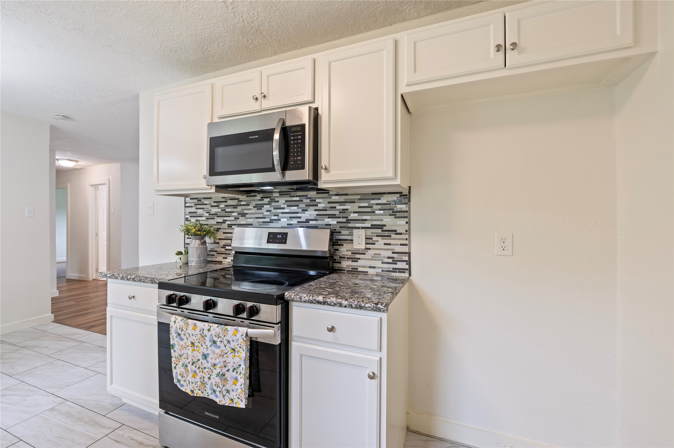 504 Burke Road Pasadena, TX 77506 - Photo 17 of 26