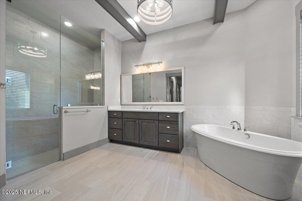 90 Nyes Place St. Augustine, FL 32092 - Photo 19 of 57 15-Primary Bathroom