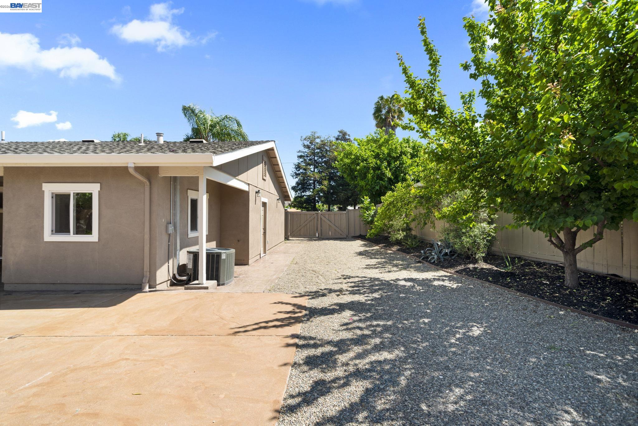 167 Peninsula Road Bay Point, CA 94565 - Photo 28 of 58 a view of backyard of the house