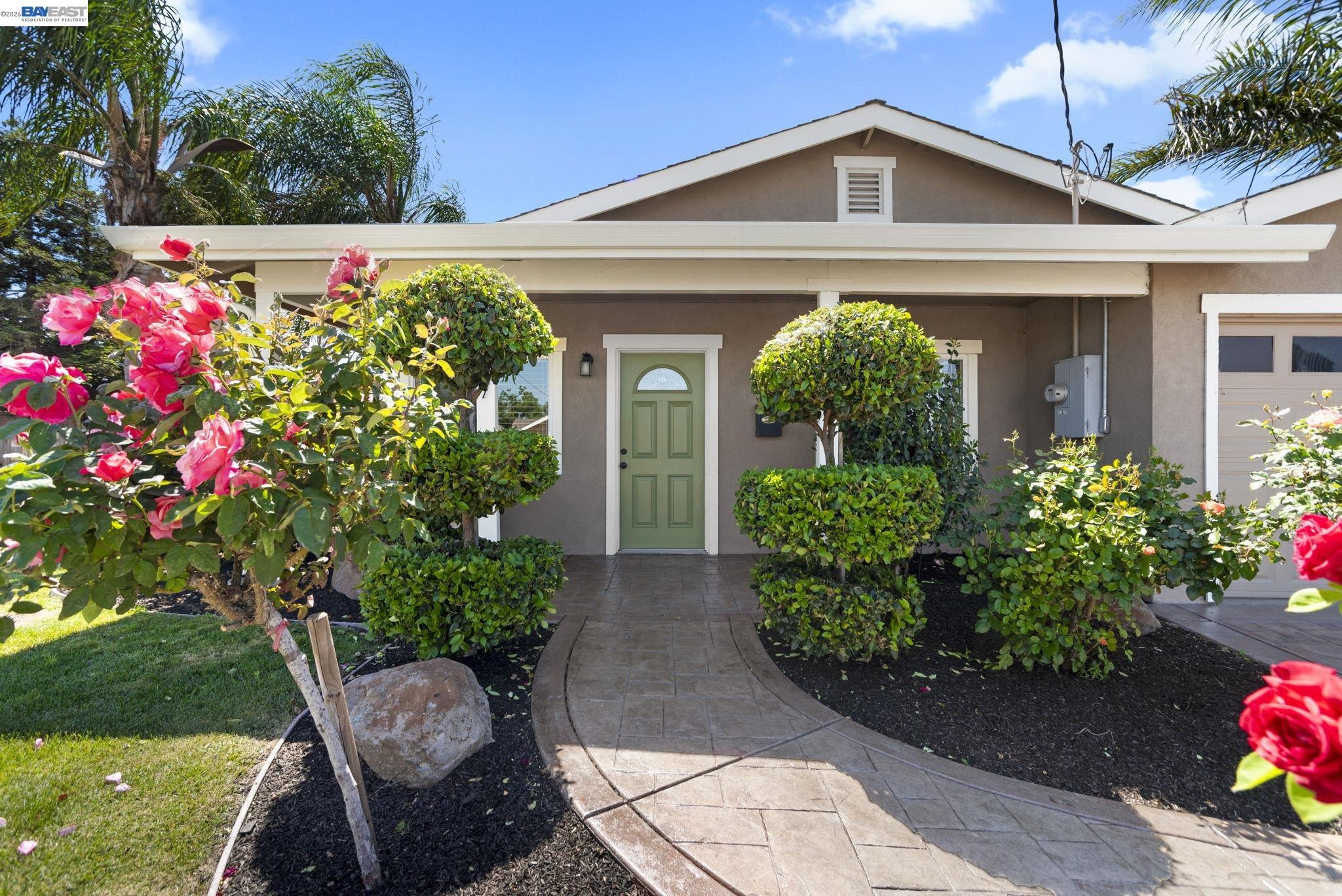 167 Peninsula Road Bay Point, CA 94565 - Photo 39 of 58 a front view of a house