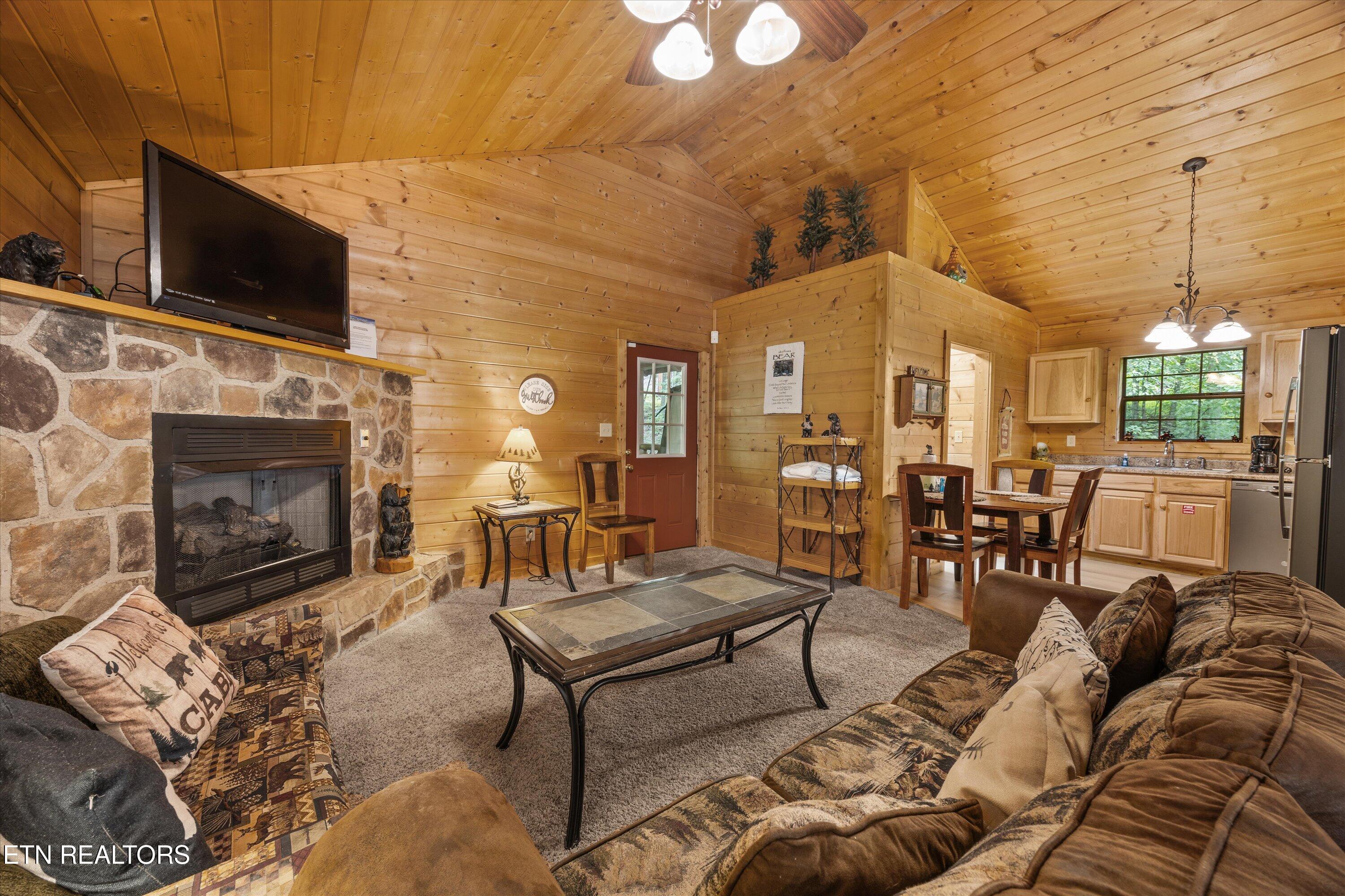 927 Stone Trail Sevierville, TN 37876 - Photo 13 of 41 13-927 Stone Trail07