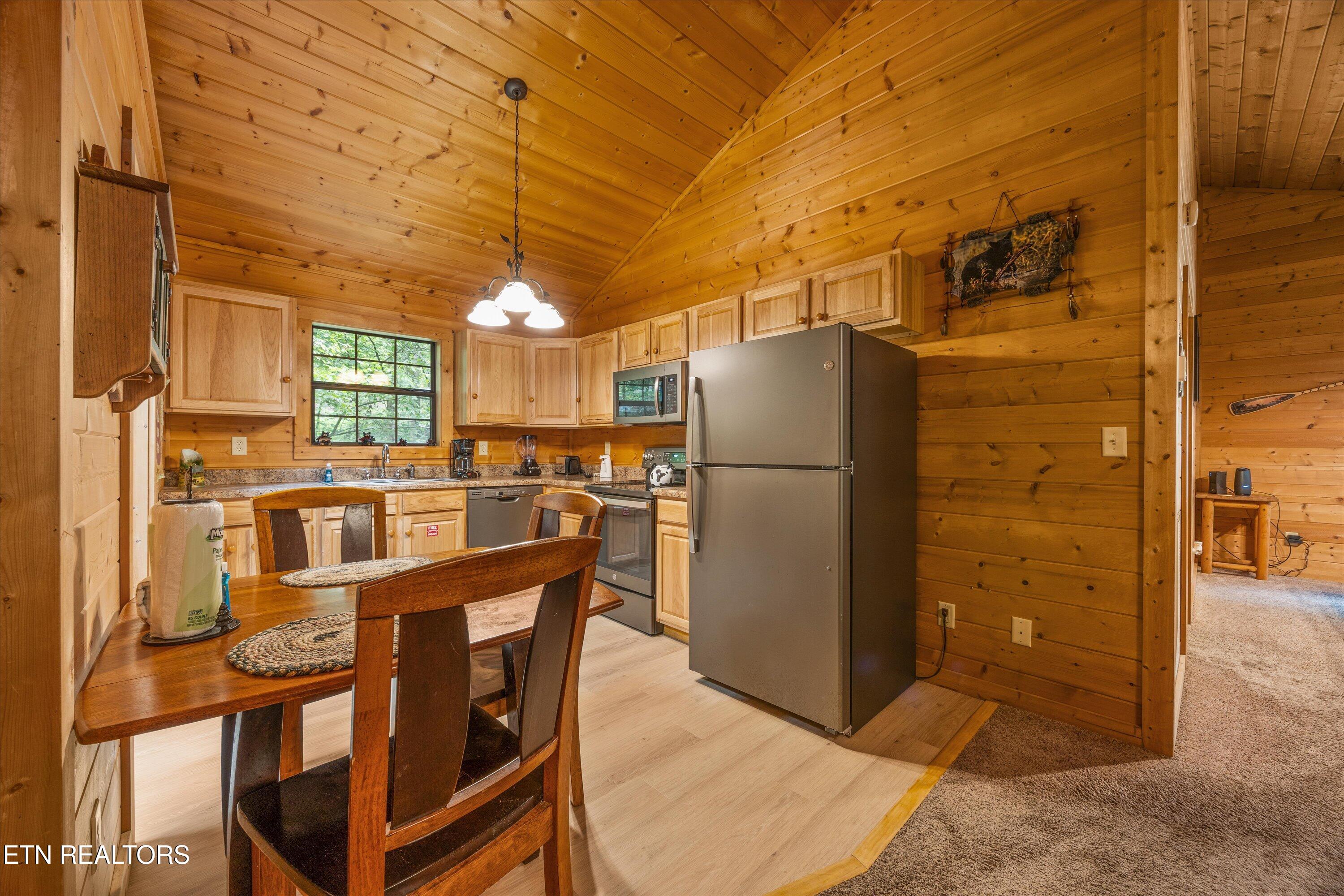 927 Stone Trail Sevierville, TN 37876 - Photo 16 of 41 16-927 Stone Trail10