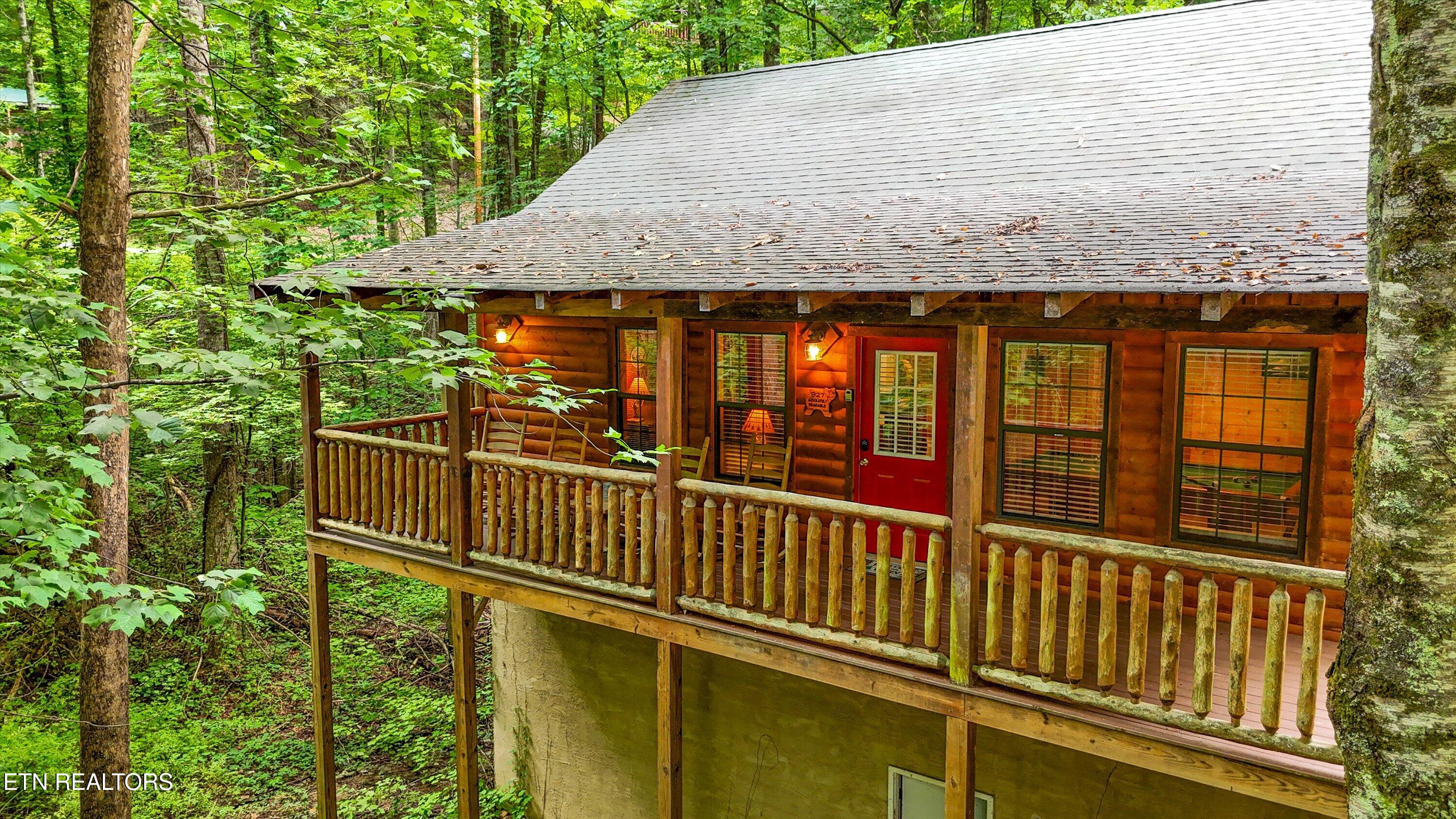 927 Stone Trail Sevierville, TN 37876 - Photo 3 of 41 04-927 Stone Trail35