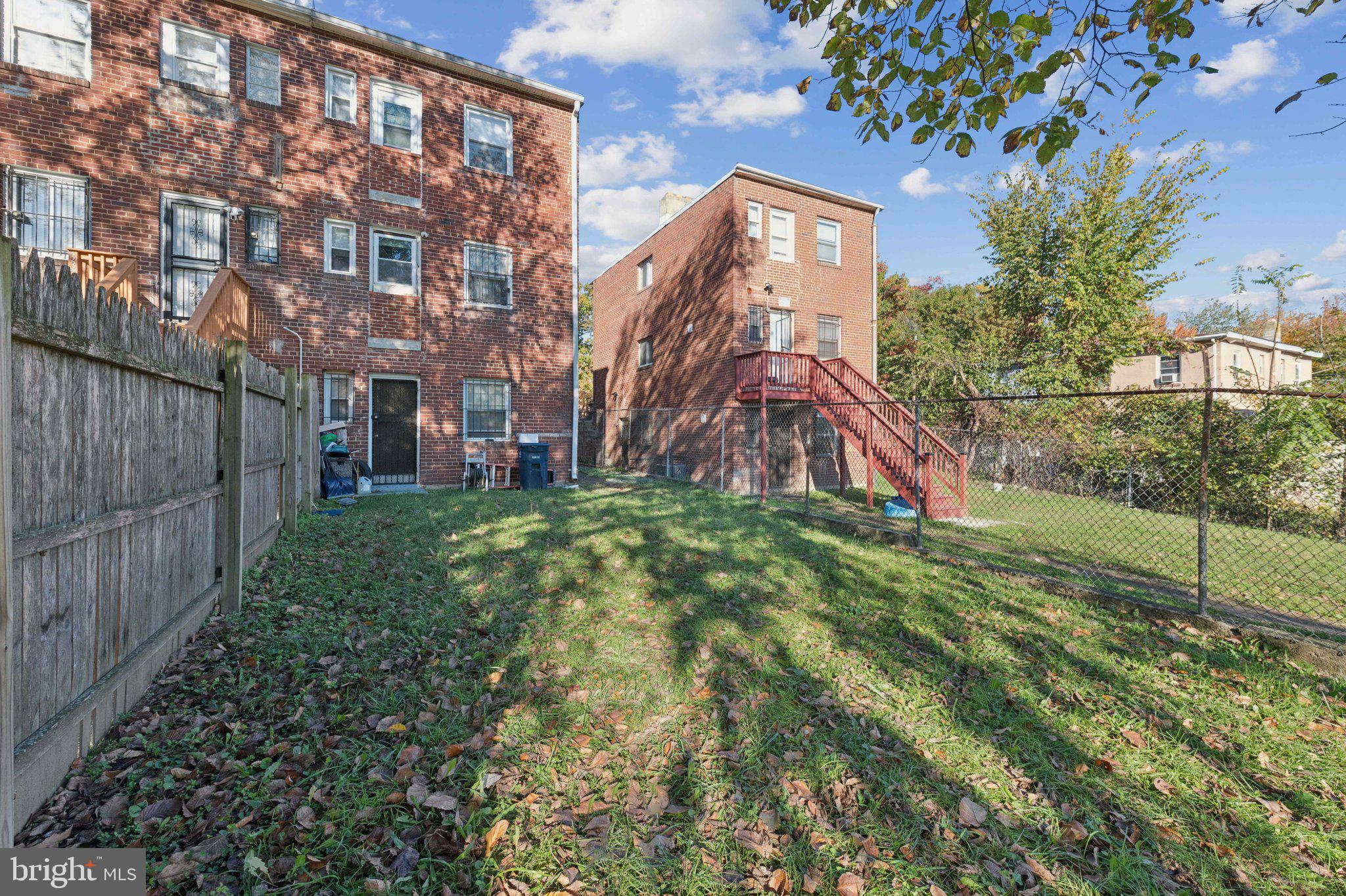 339 54th Street Northeast Washington, DC 20019 - Photo 4 of 25