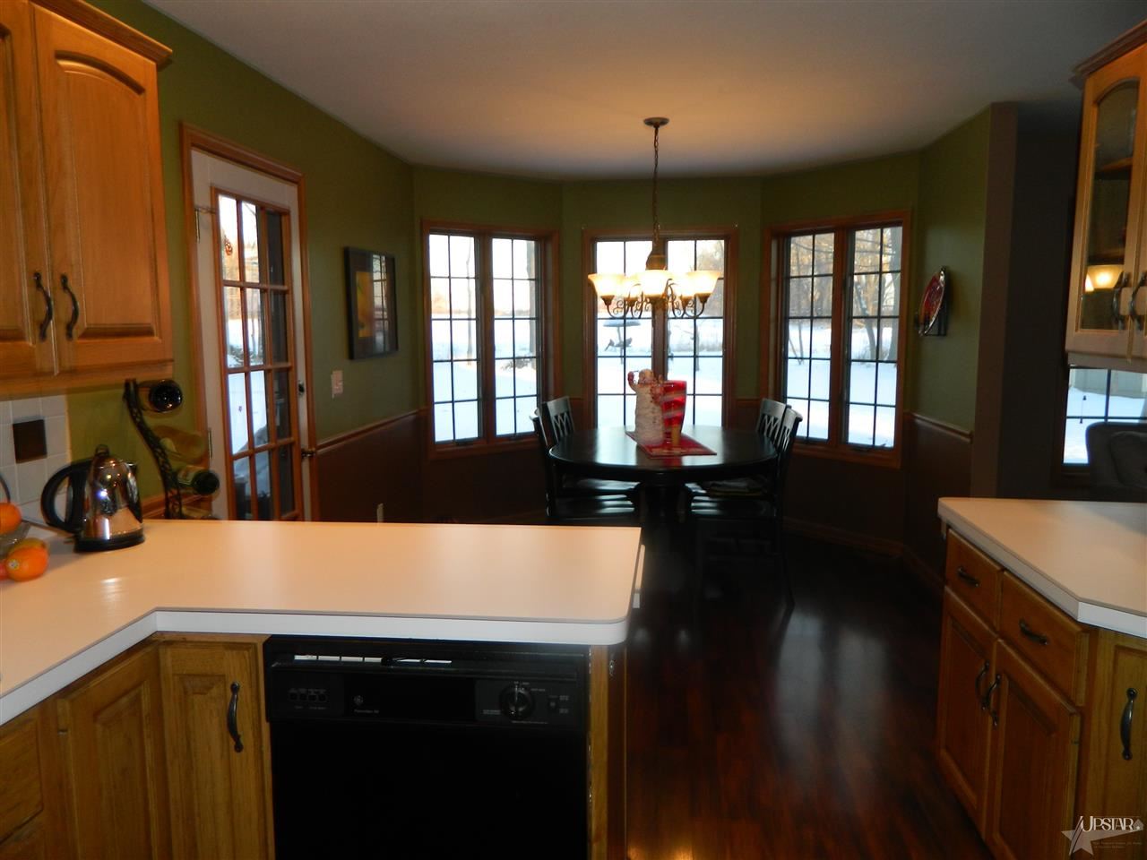 1924 Robb Road Warsaw, IN 46580 - Photo 9 of 16 Gallery Image 9