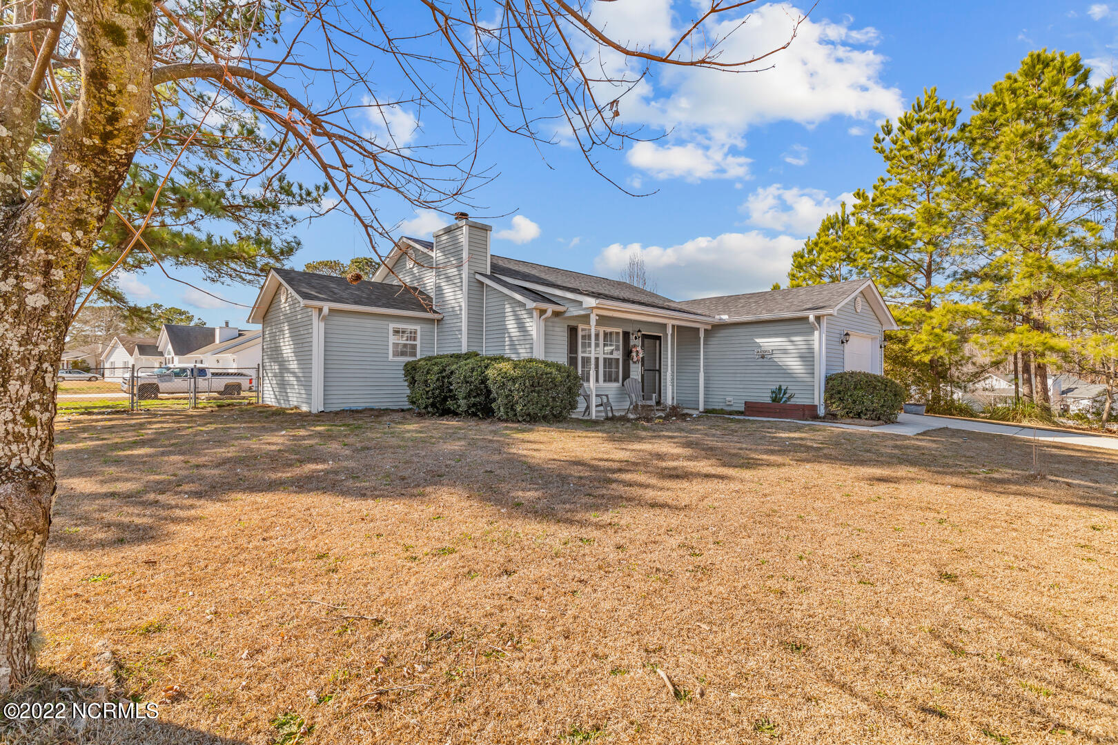 332 Running Road Jacksonville, NC 28546 - Photo 5 of 38 5