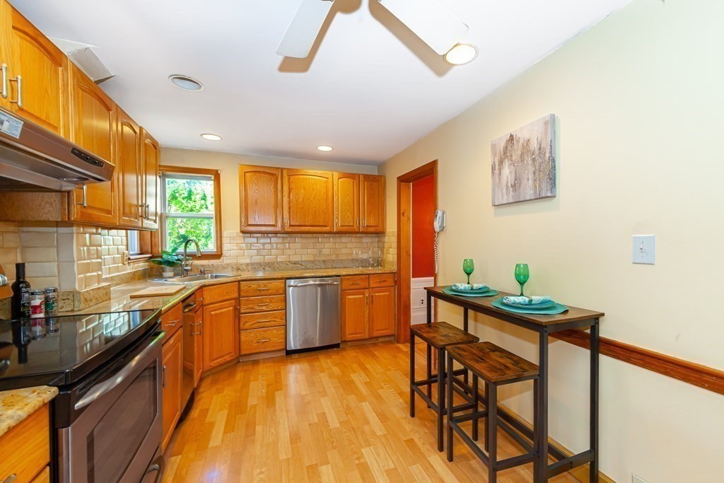 38 Edgehill Road Arlington, MA 02474 - Photo 19 of 36