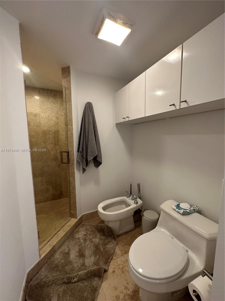 4775 Collins Avenue, Unit 2407 Miami Beach, FL 33140 - Photo 14 of 54