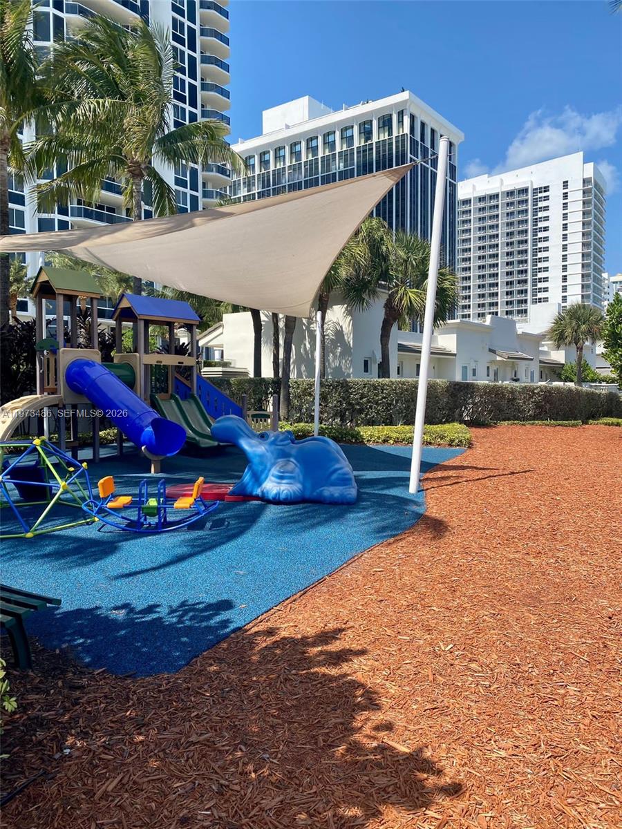 4775 Collins Avenue, Unit 2407 Miami Beach, FL 33140 - Photo 32 of 54