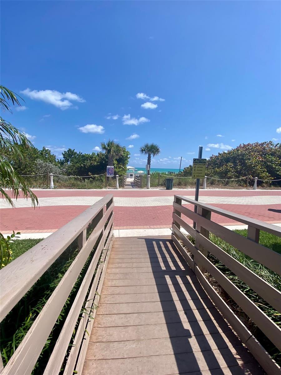 4775 Collins Avenue, Unit 2407 Miami Beach, FL 33140 - Photo 34 of 54