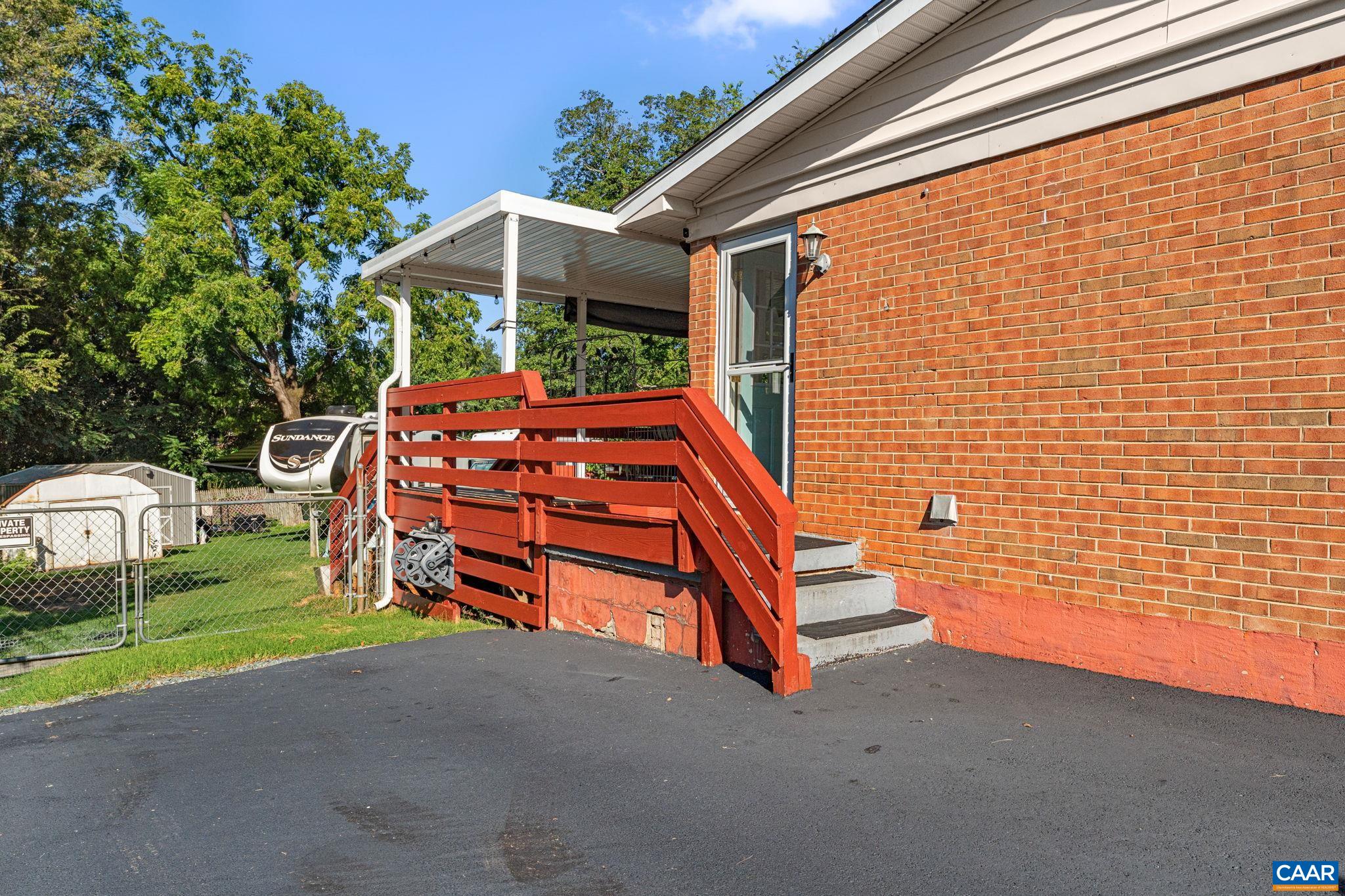 2225 Williamsburg Road Charlottesville, VA 22901 - Photo 32 of 38