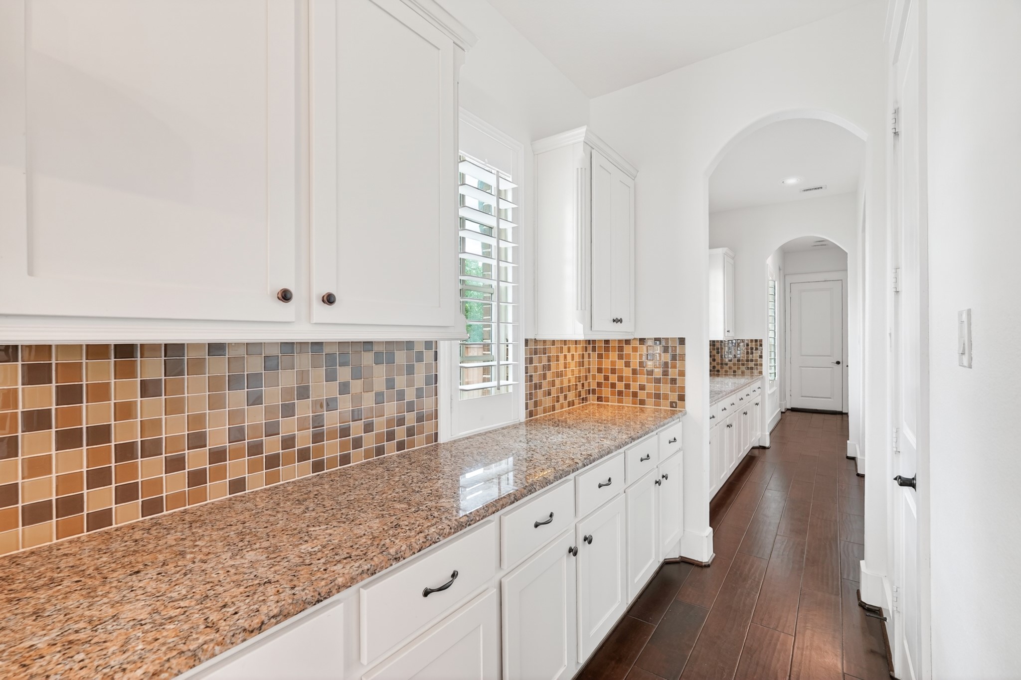 27 Hedgedale Way Spring, TX 77389 - Photo 18 of 49 a bathroom with a granite countertop sink and a mirror