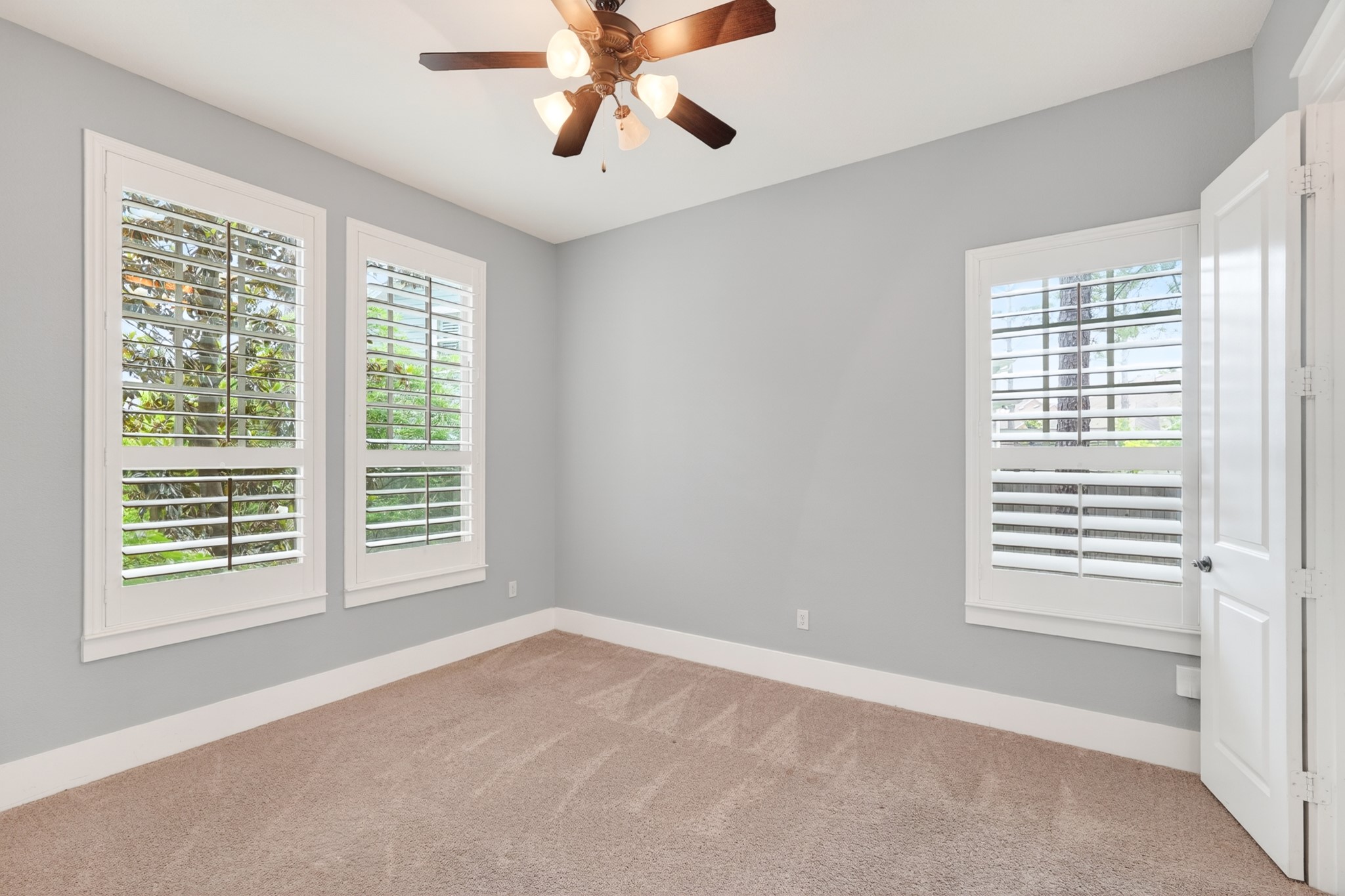 27 Hedgedale Way Spring, TX 77389 - Photo 27 of 49 a view of an empty room with a window