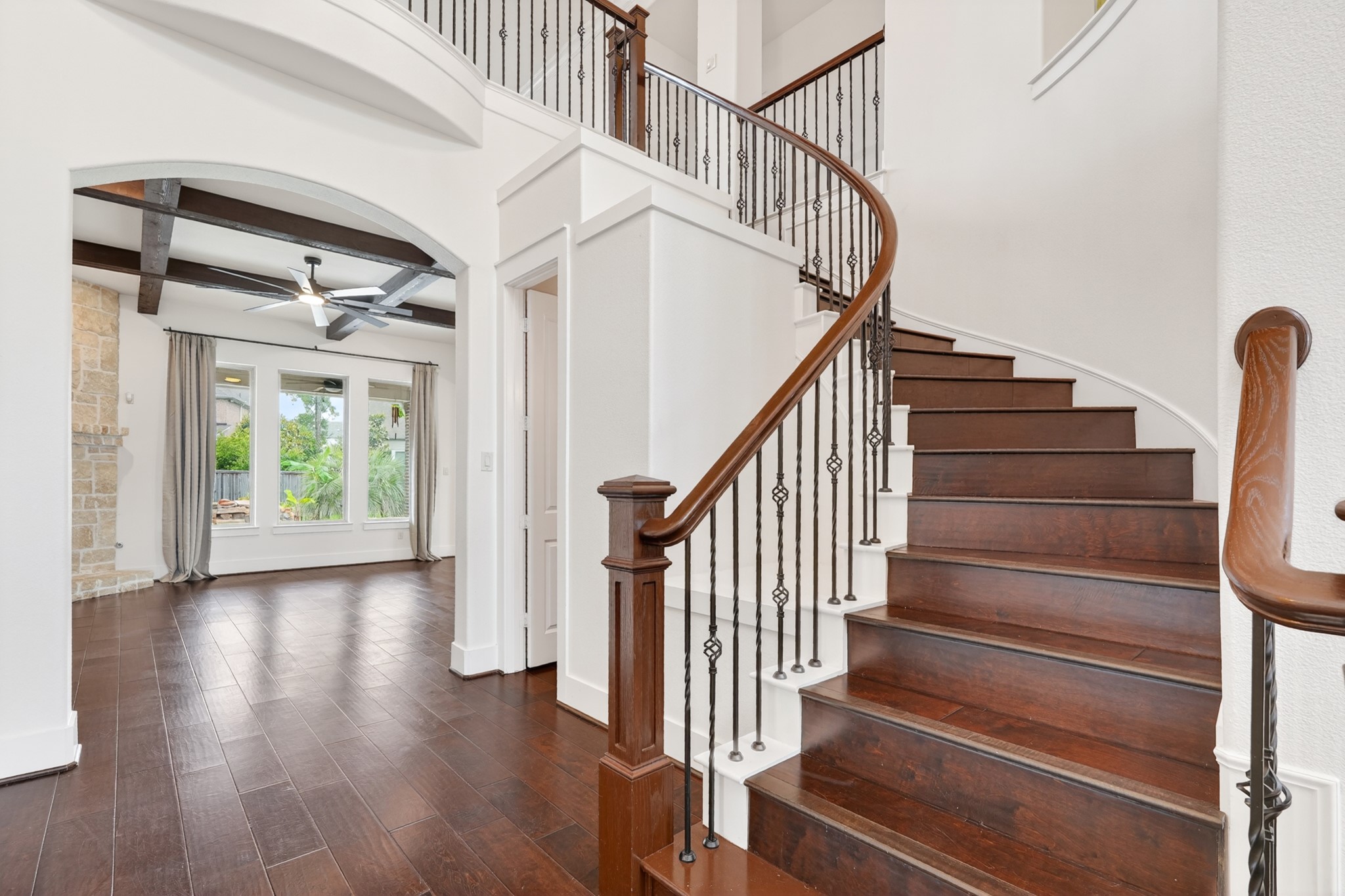 27 Hedgedale Way Spring, TX 77389 - Photo 28 of 49 a view of entryway with wooden floor and front door