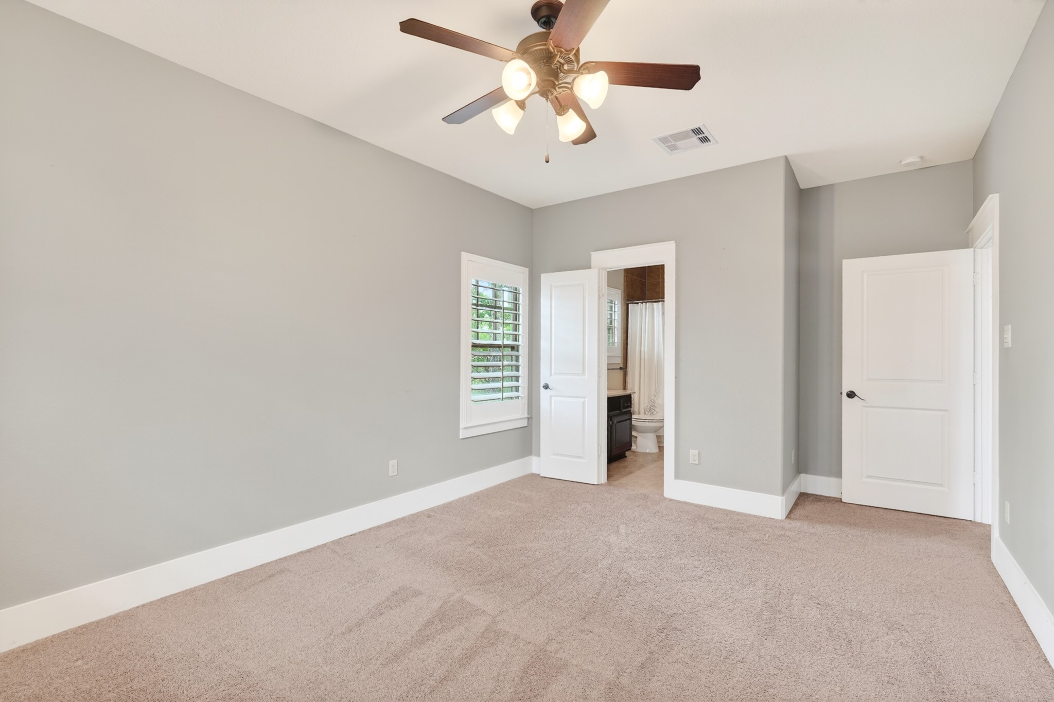 27 Hedgedale Way Spring, TX 77389 - Photo 33 of 49 a view of an empty room with a window
