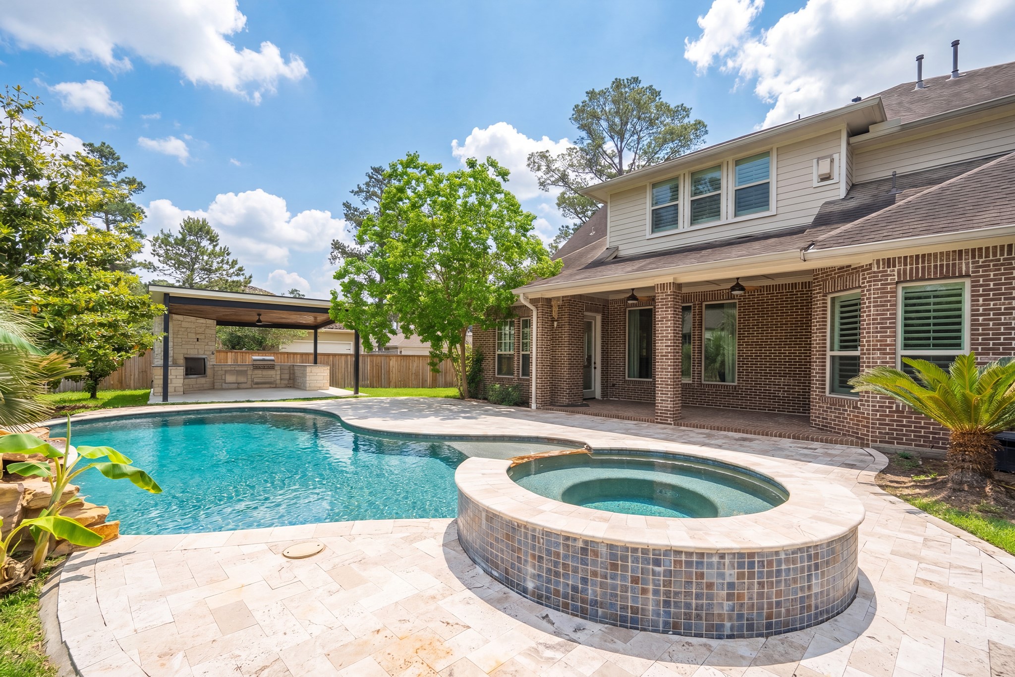 27 Hedgedale Way Spring, TX 77389 - Photo 39 of 49 a view of a house with swimming pool and sitting area