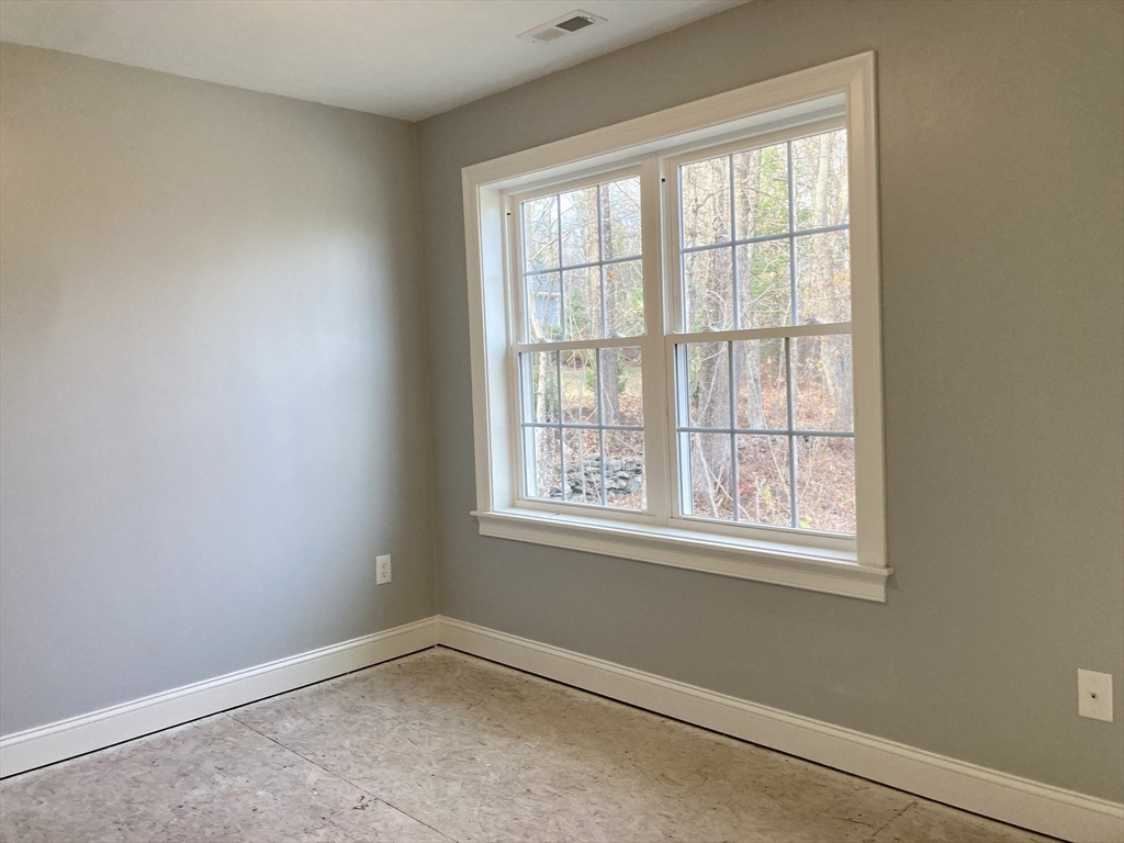 67 Muschopauge Road Rutland, MA 01543 - Photo 9 of 25