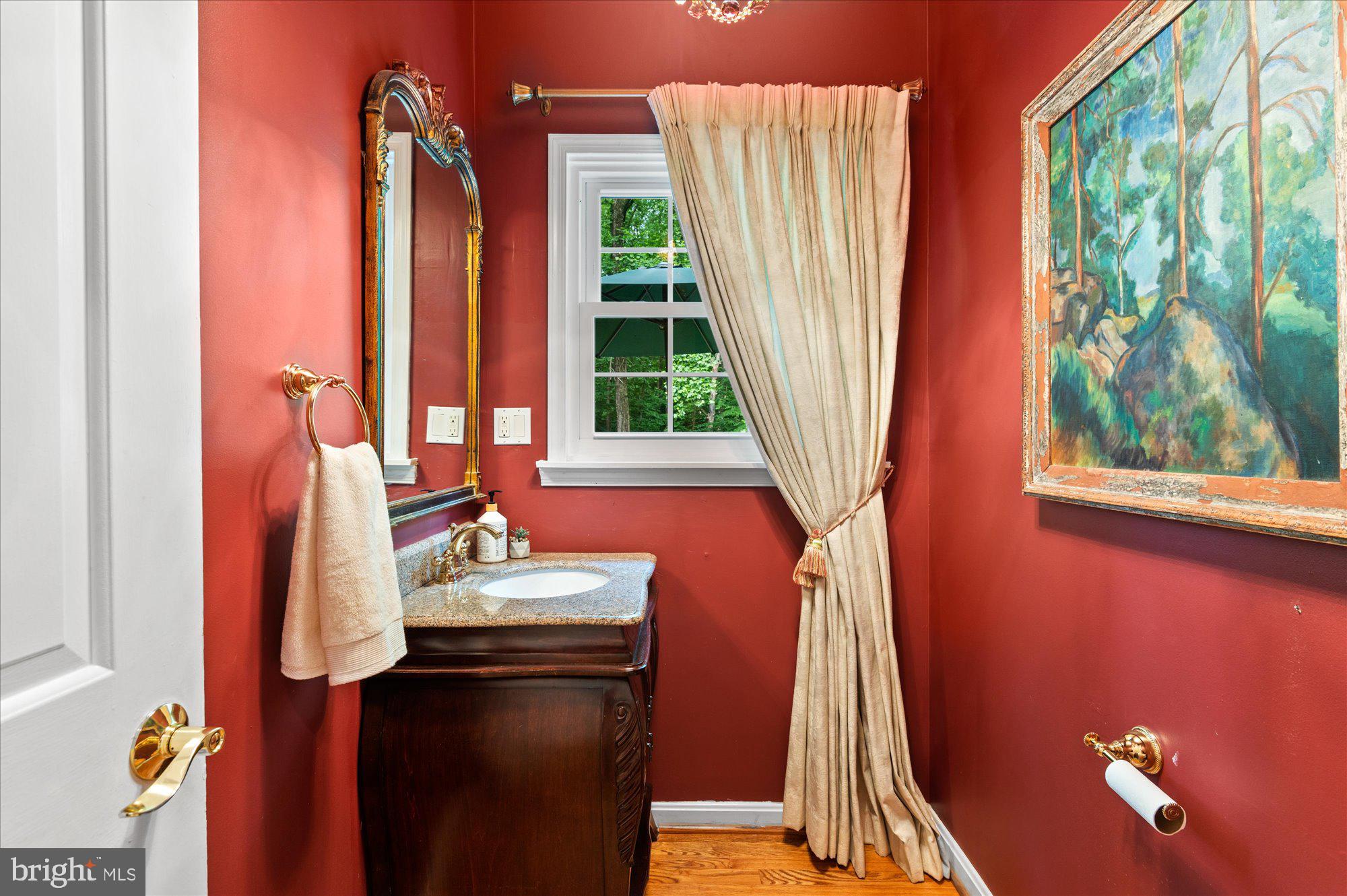 8000 Kingsgate Road Potomac, MD 20854 - Photo 15 of 42