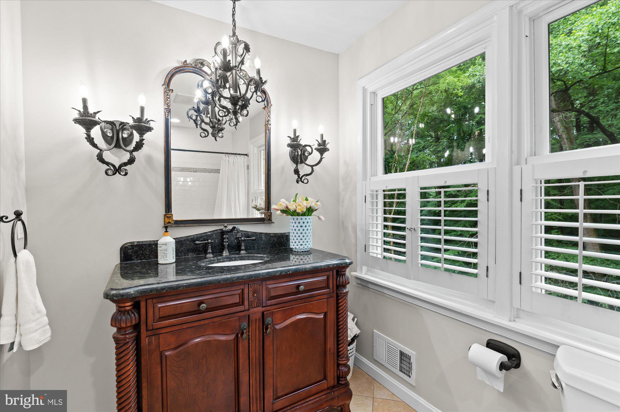 8000 Kingsgate Road Potomac, MD 20854 - Photo 21 of 42