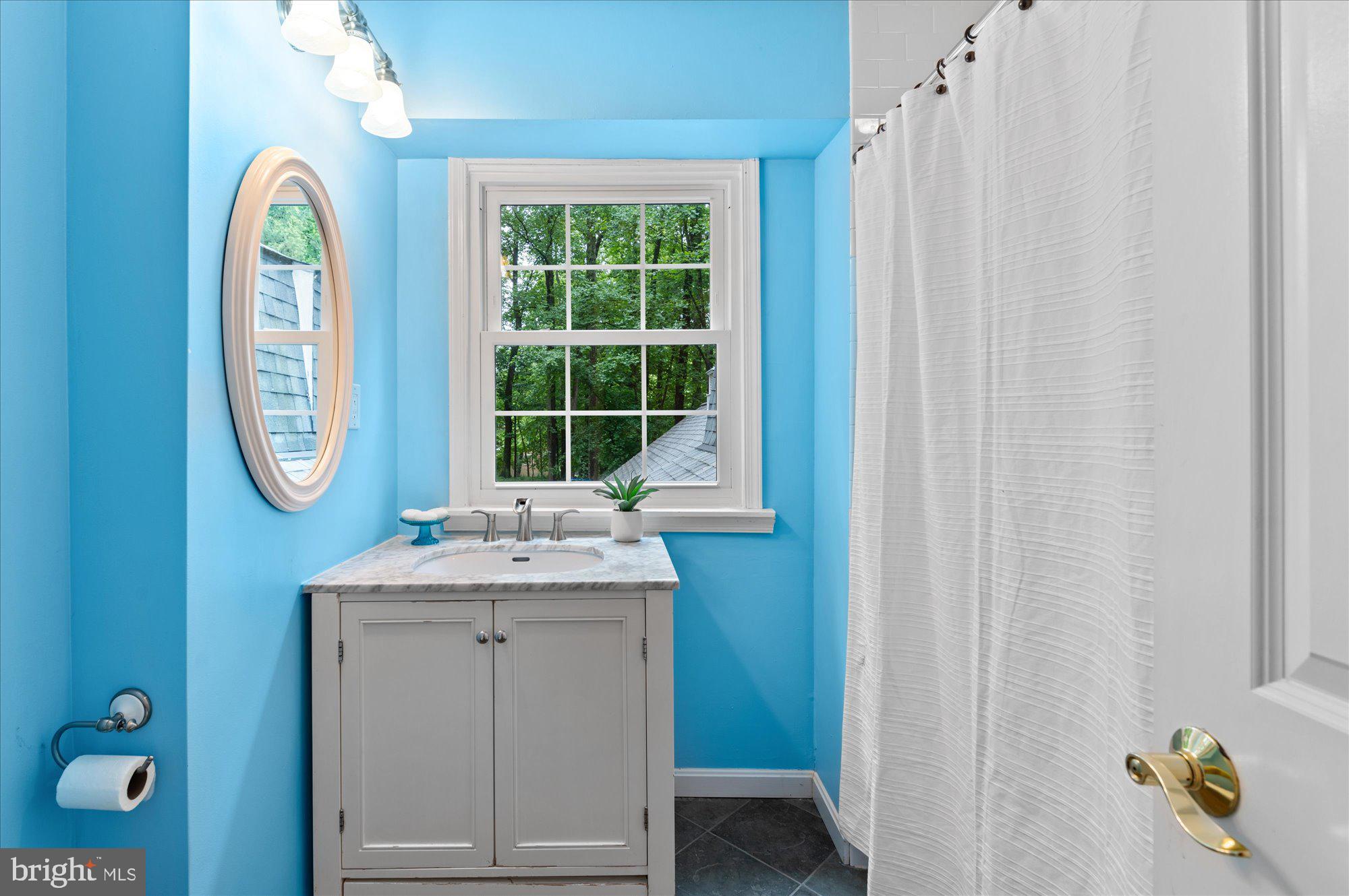 8000 Kingsgate Road Potomac, MD 20854 - Photo 27 of 42