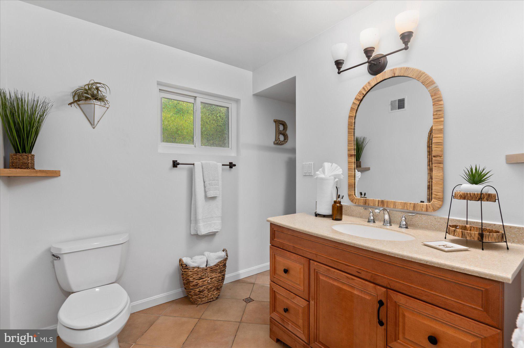 8000 Kingsgate Road Potomac, MD 20854 - Photo 33 of 42