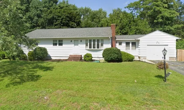 $599,900 | 5 Crestwood Circle, Lawrence, MA 01843