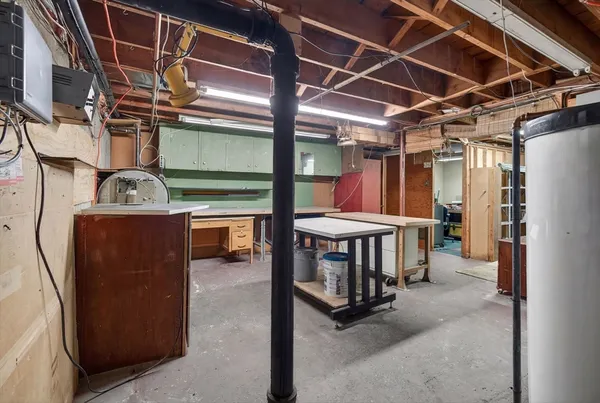 $599,900 | 5 Crestwood Circle, Lawrence, MA 01843