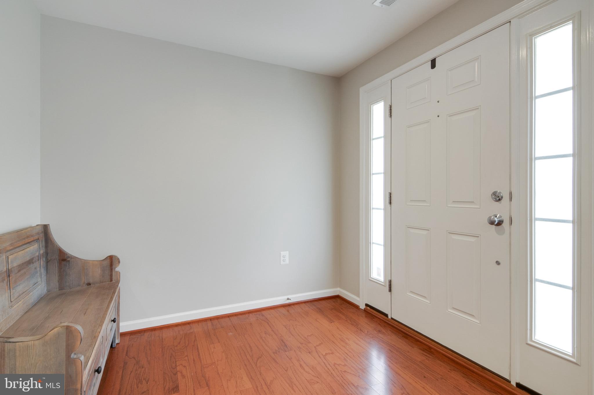 13621 Alderton Road Silver Spring, MD 20906 - Photo 4 of 33