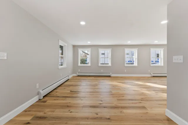 $369,900 | 20 Mt Vernon Street, Gardiner, ME 04345