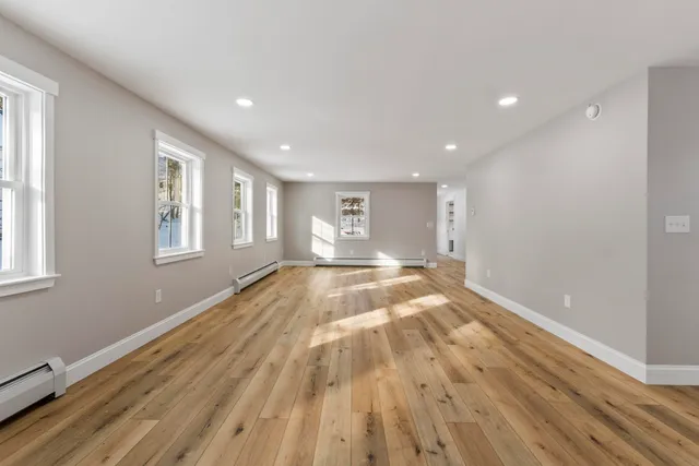 $369,900 | 20 Mt Vernon Street, Gardiner, ME 04345