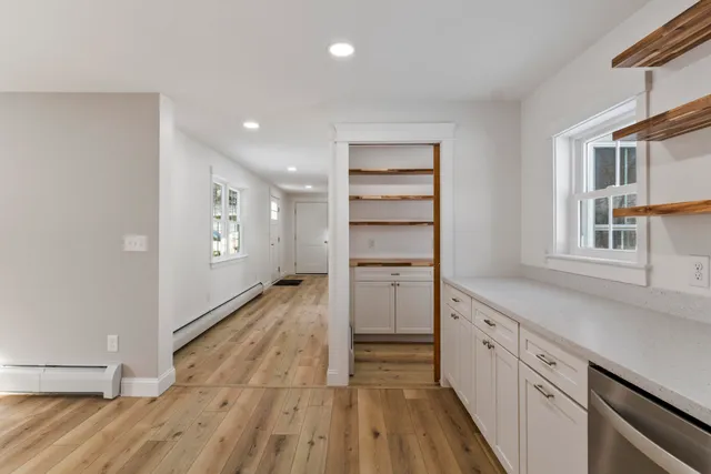 $369,900 | 20 Mt Vernon Street, Gardiner, ME 04345