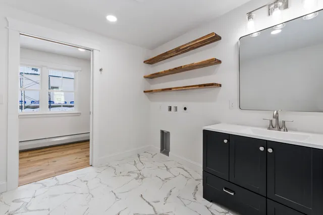 $369,900 | 20 Mt Vernon Street, Gardiner, ME 04345