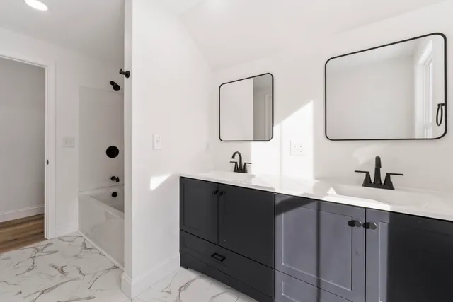 $369,900 | 20 Mt Vernon Street, Gardiner, ME 04345