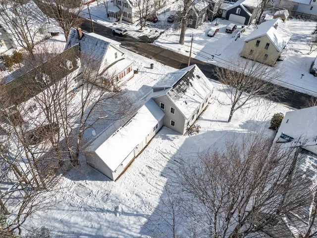 $369,900 | 20 Mt Vernon Street, Gardiner, ME 04345