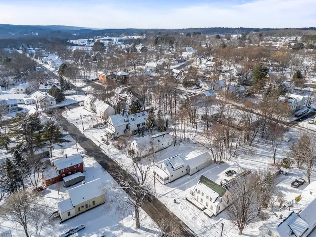 $369,900 | 20 Mt Vernon Street, Gardiner, ME 04345