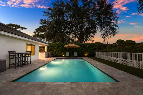 $995,000 | 583 Canoe Point, Delray Beach, FL 33444