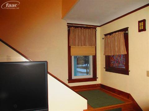 318 North McKinley Road Flushing, MI 48433 - Photo 9 of 10 20343463-8.JPG